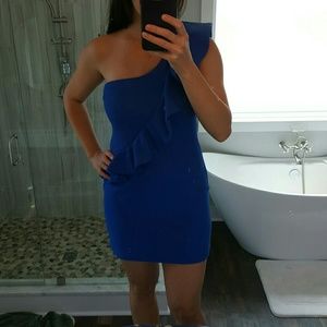 Size M Lovely girl one shoulder dress